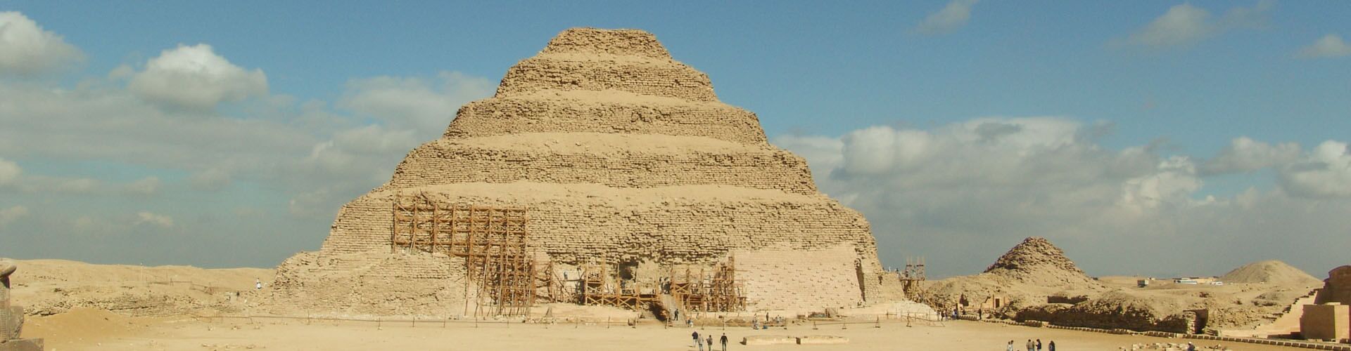 Day Tour To Giza Pyramids, Memphis And Sakkara